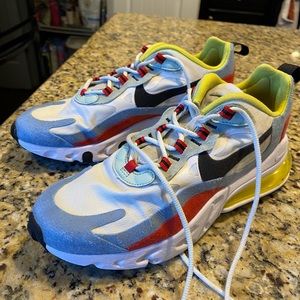 Mike Air Max 270 react - women’s size 8